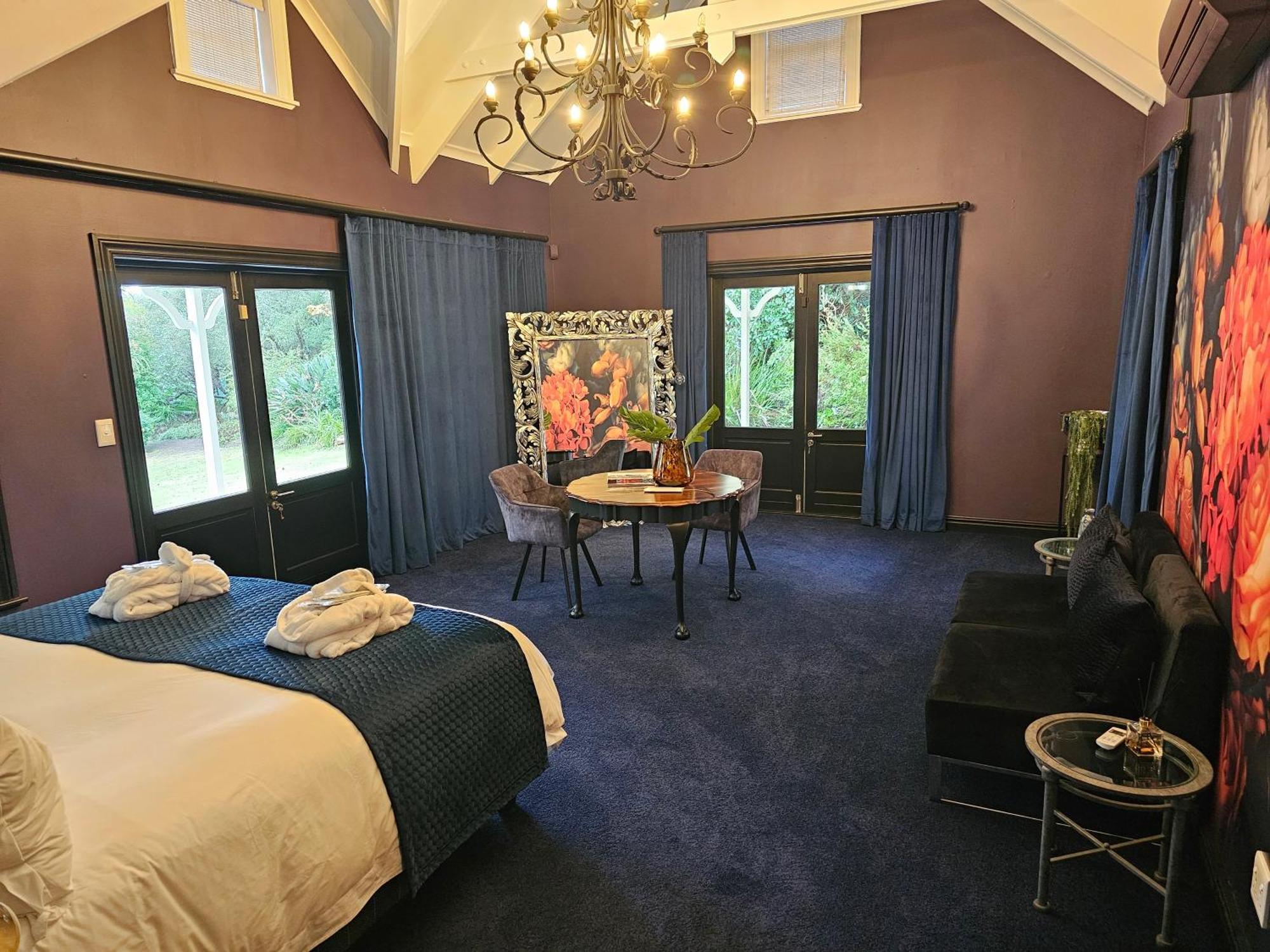 Die Heerenhuys Guest Suites ستيلينبوش المظهر الخارجي الصورة