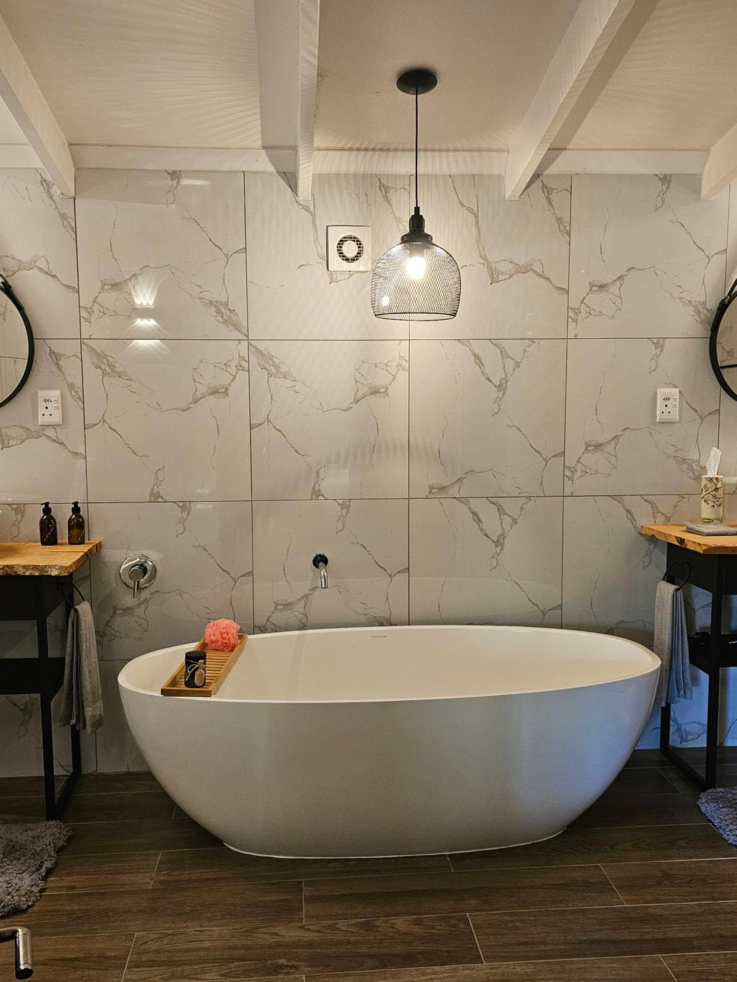 Die Heerenhuys Guest Suites ستيلينبوش المظهر الخارجي الصورة